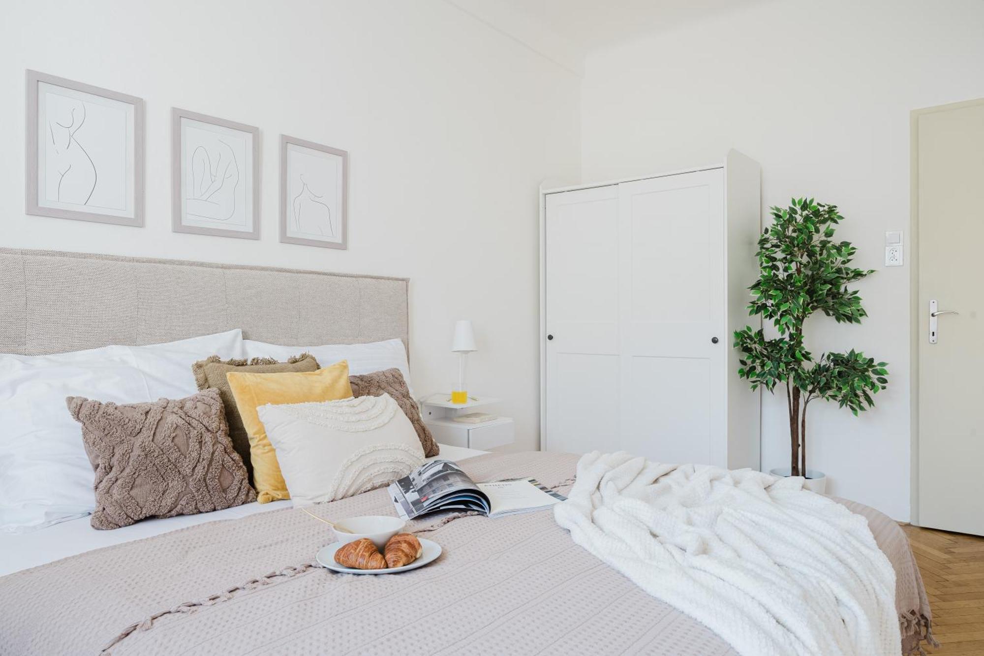 Prague Days - 1Bdr - Workspace - Netflix - New Town エクステリア 写真